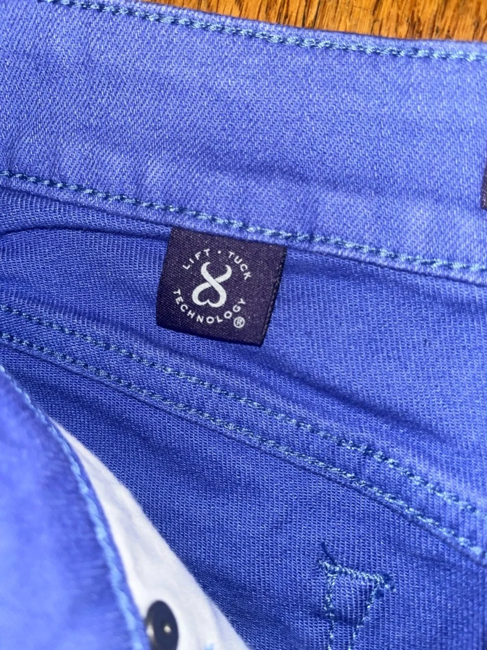 NWT NYDJ Lift Tuck Technology Original Slimming Fit Jeans Size 4P - Picture 9 of 12